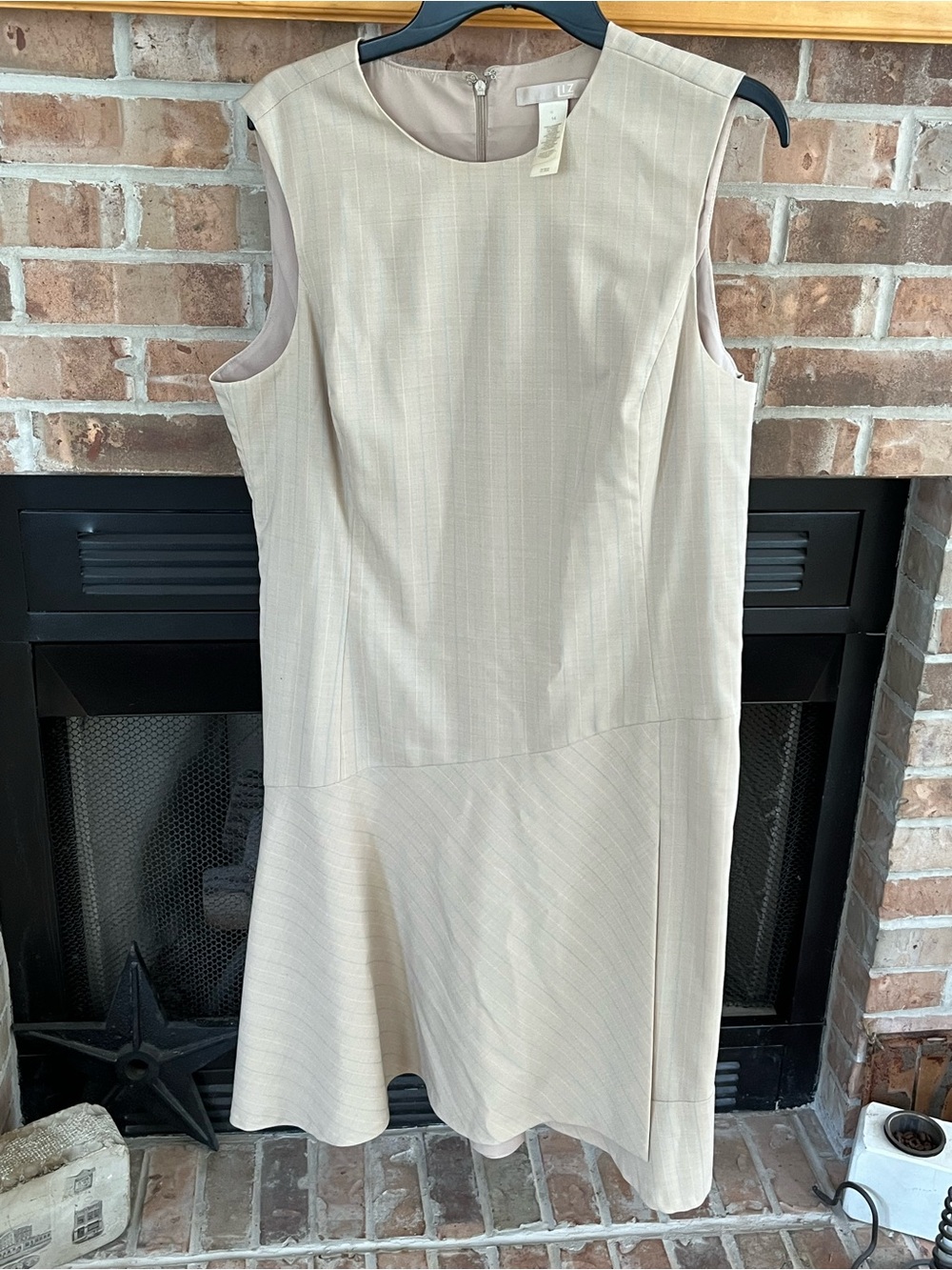 Liz Claiborne Light Beige Sleeveless Midi Dress
